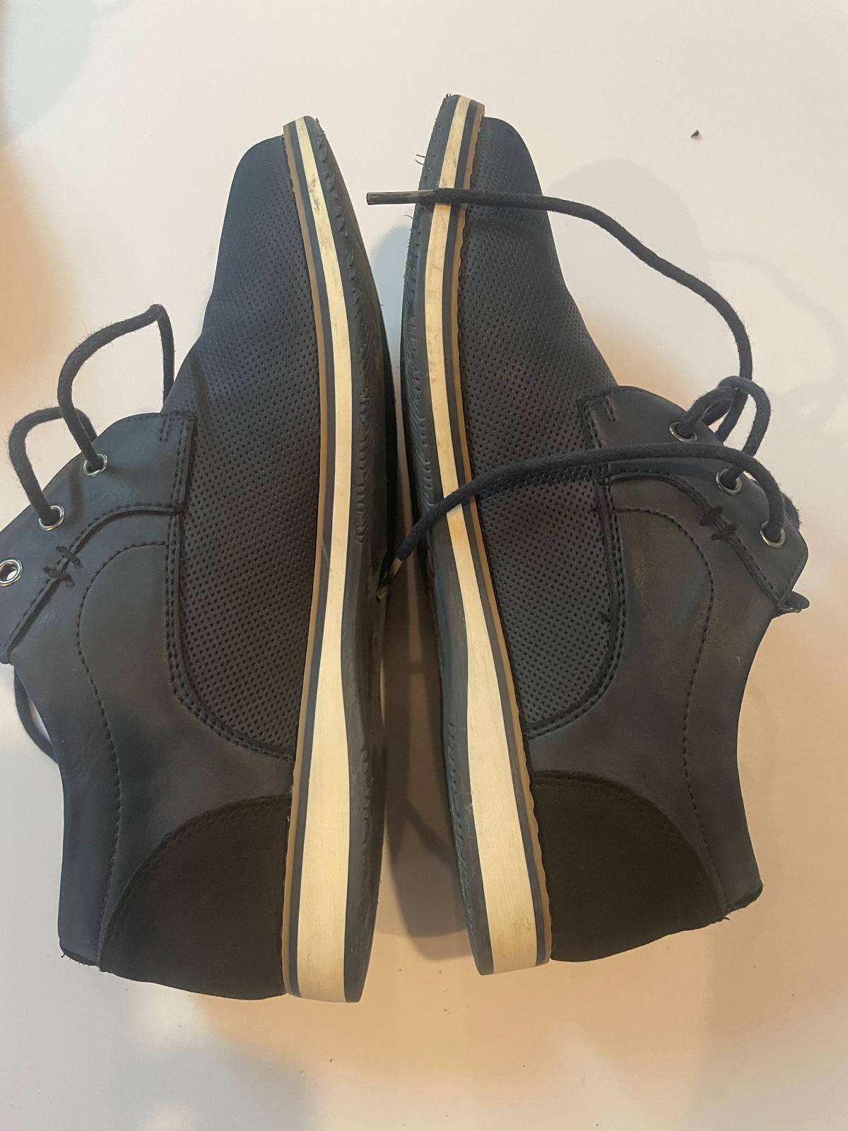 Souliers Noirs Enfant 6-10 ans