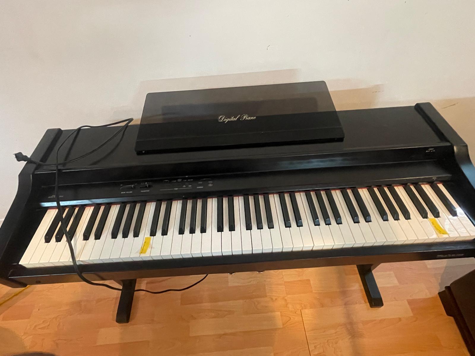 Piano 78 touches