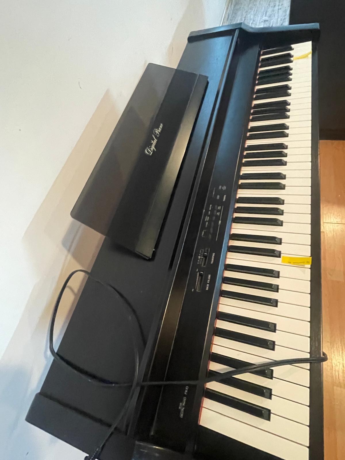Piano 78 touches